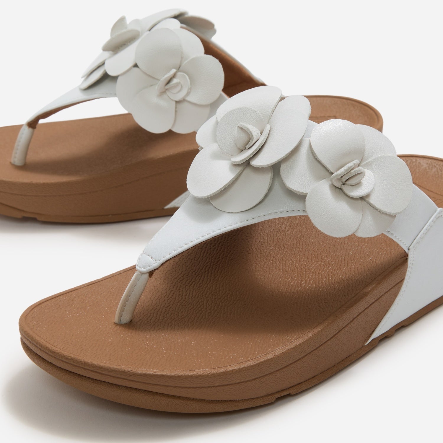 LULU Sandalias Dedo con Flor - Blanco Urbano
