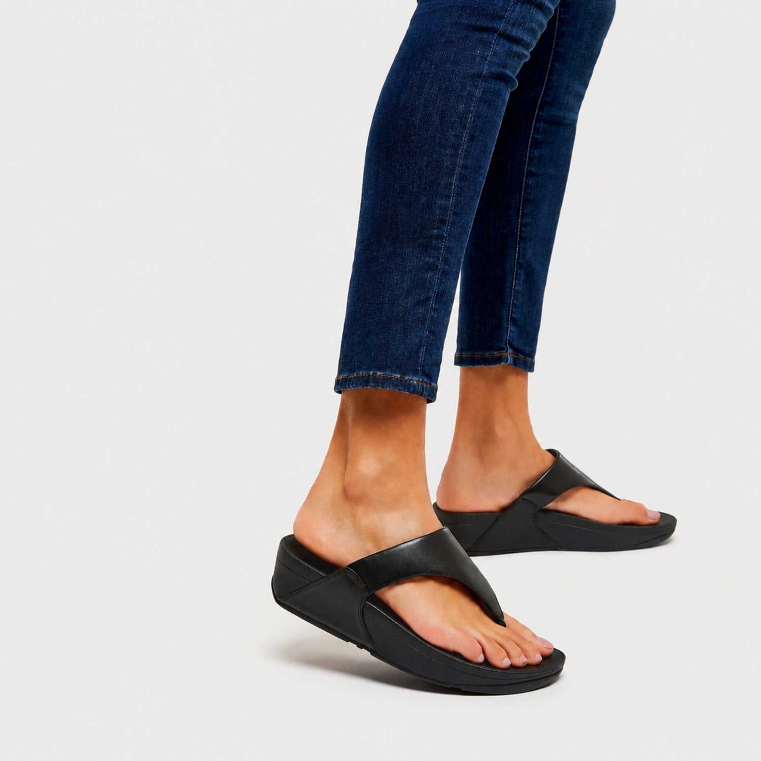 LULU Sandalias de Cuero Dedo - Negro